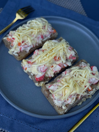 Минтай под крабовой шубой