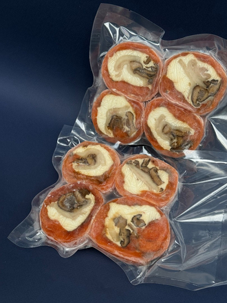 Рулет из нерки с творожным сыром, кальмаром и грибами