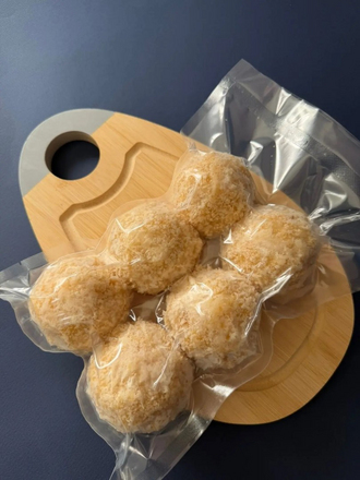 Аранчини с сыром моцарелла и тигровой креветкой